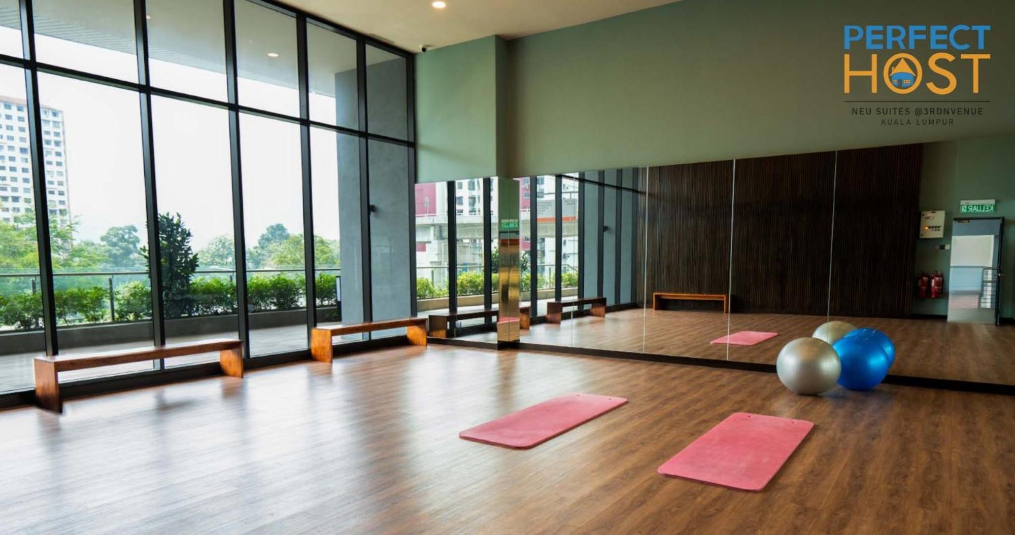 Neu Suites @ 3Rdnvenue By Perfect Host Kuala Lumpur Extérieur photo
